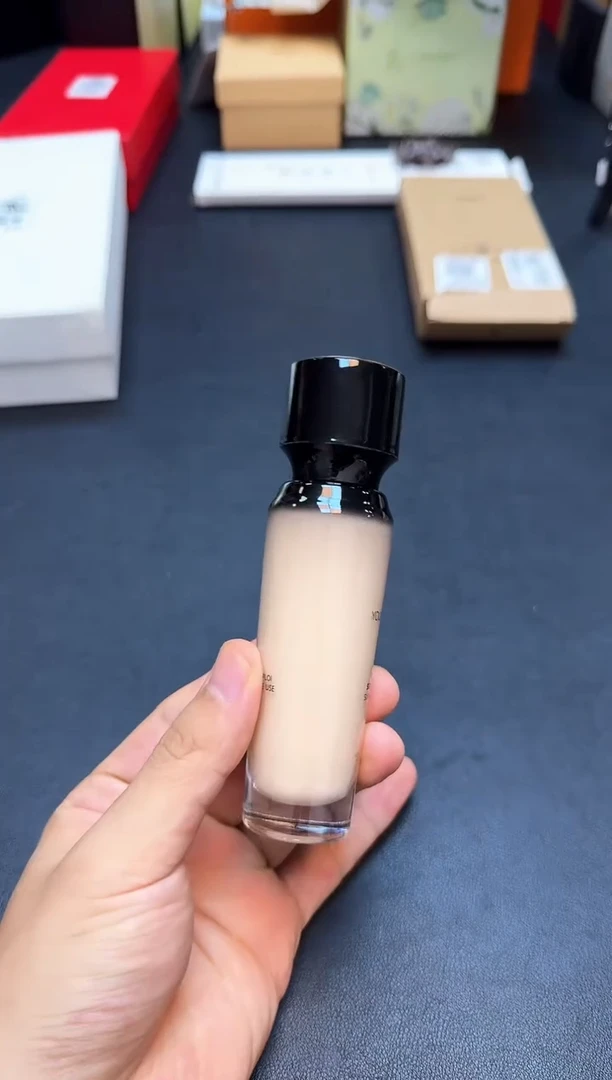 瓷片全新正品一件不留@@WE921
