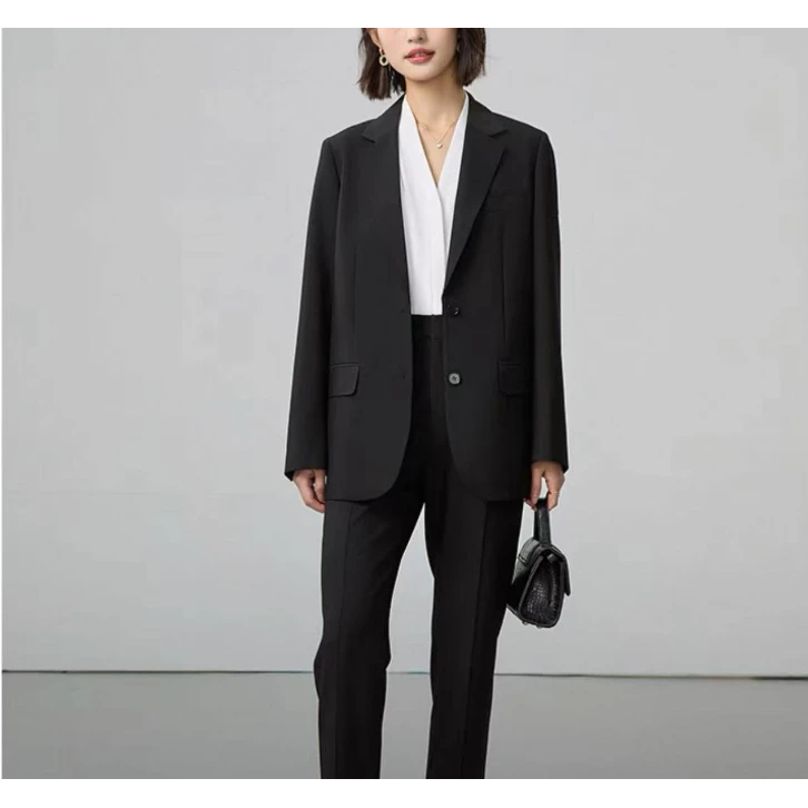 两粒扣胸前假口袋女式外套25DAK0145