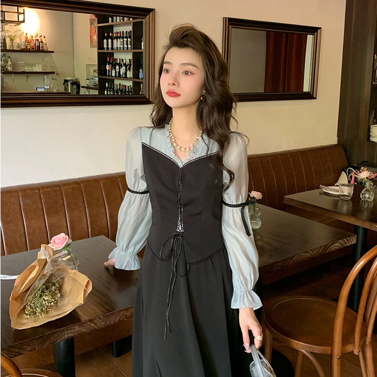 薇宝儿塔塔-法式复古泡泡袖连衣裙-11245Y