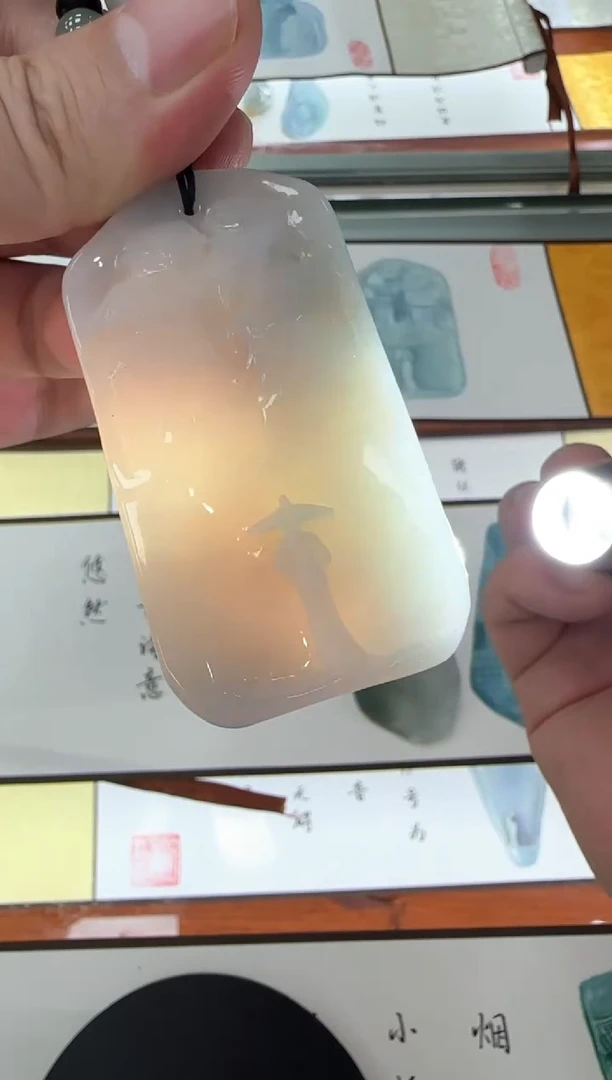 翡翠挂件未镶嵌A货翡翠孤品国雕谢林工