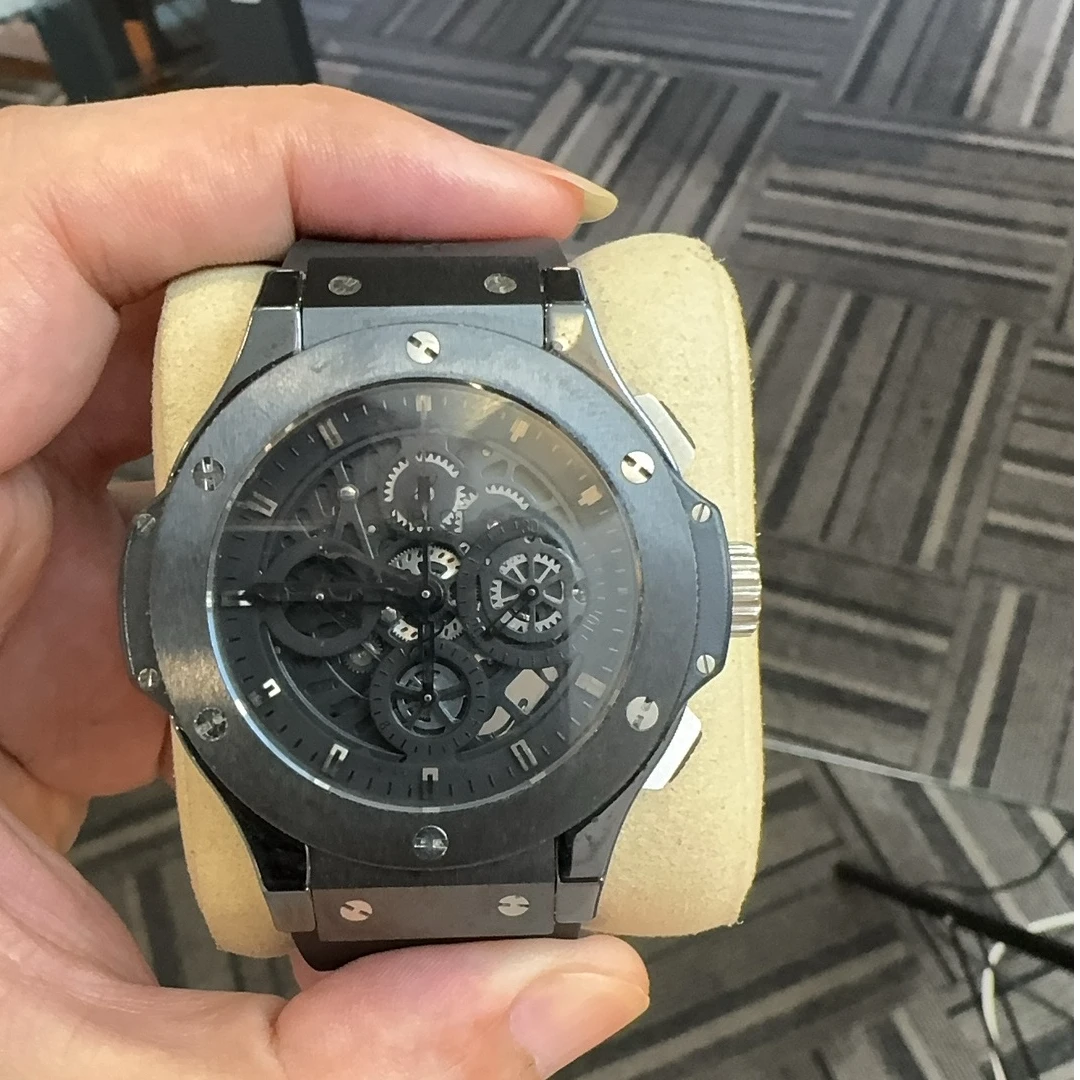99新 Hublot/宇舶表 经典融合系列 310.CM.1110.RX男士手表44mm