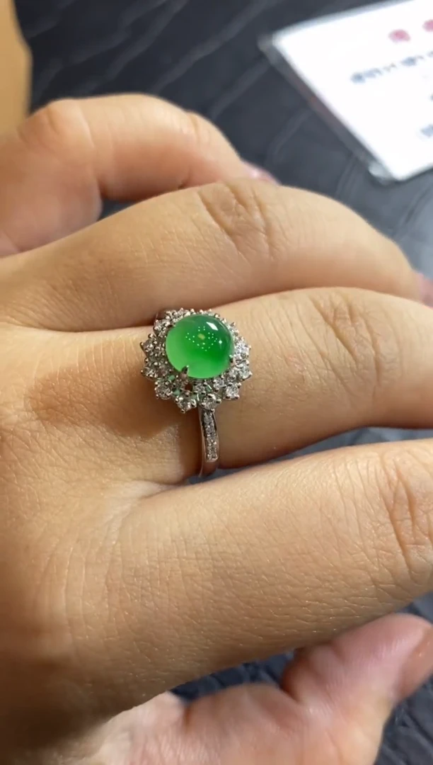 翡翠18K金镶嵌颈饰收到货48小时鉴赏期（超时不退不换）