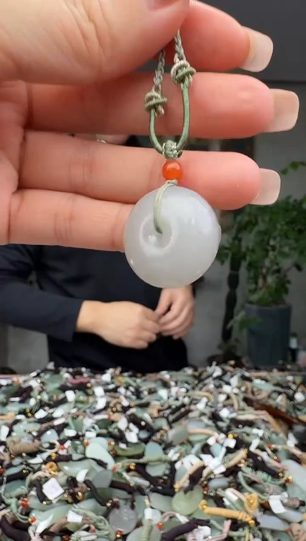 颈饰未镶嵌和田玉拍一发一多样性发货