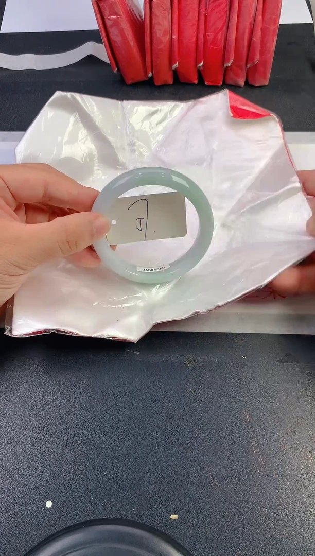 未镶嵌手镯翡翠219