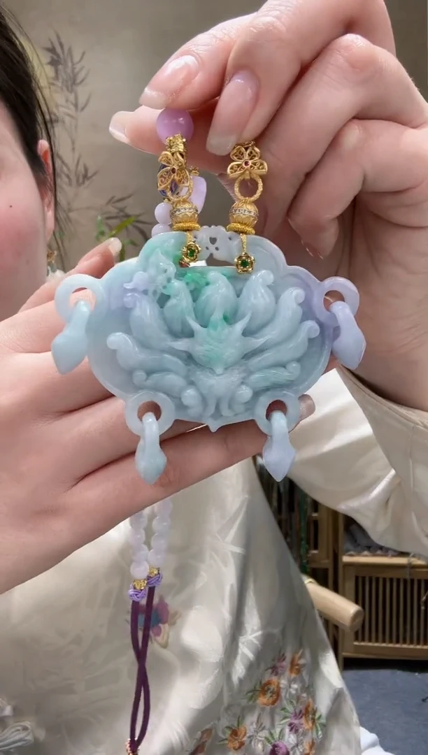 【闪购商品】翡翠颈饰未镶嵌吊坠