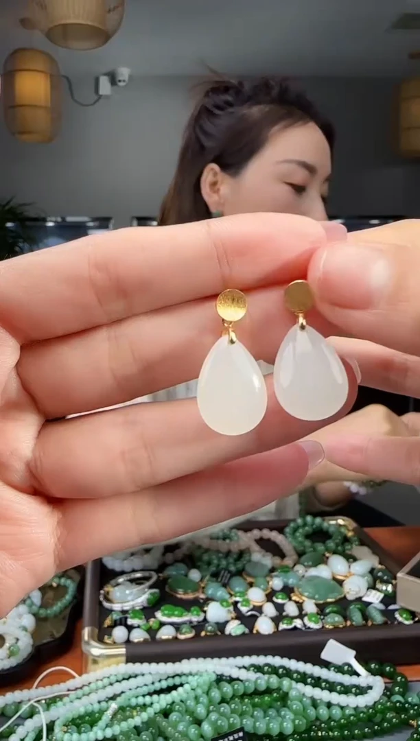 银S925镶嵌和田玉耳饰1