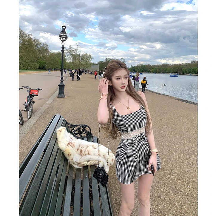 2525夏季新款多巴胺小众方领格子连衣裙女拼接设计蕾丝蝴蝶结短裙