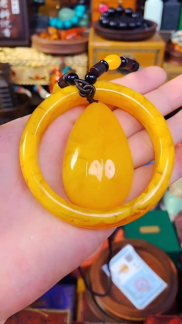 蜜蜡未镶嵌手镯精品精品   独具韵味