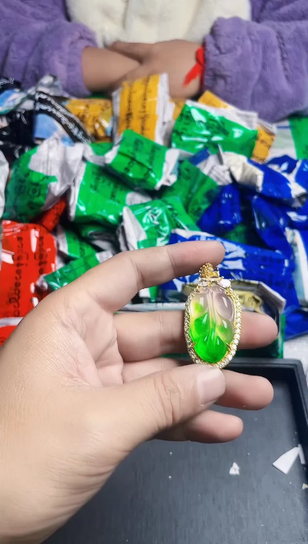 强子收货--所见即所得--多样性发货--春彩叶子