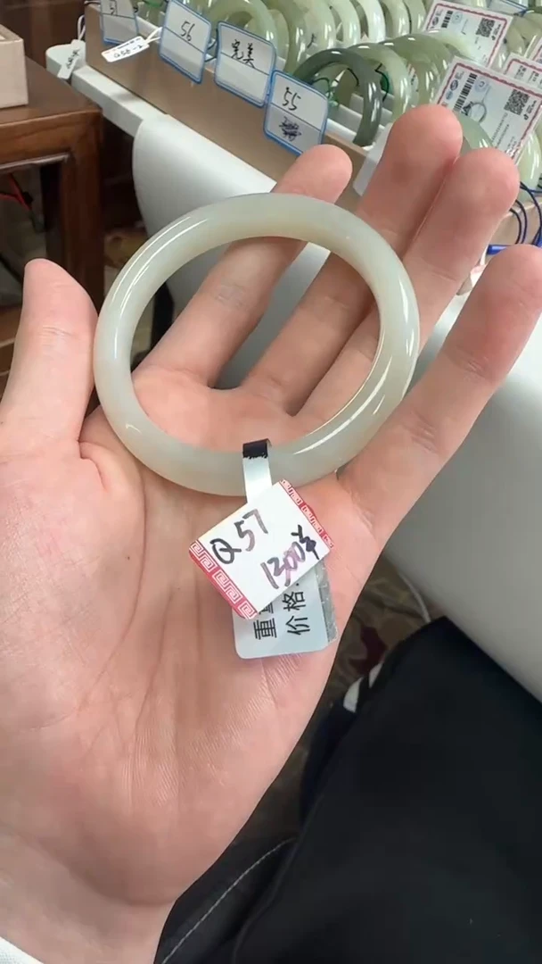 未镶嵌手镯和田玉57