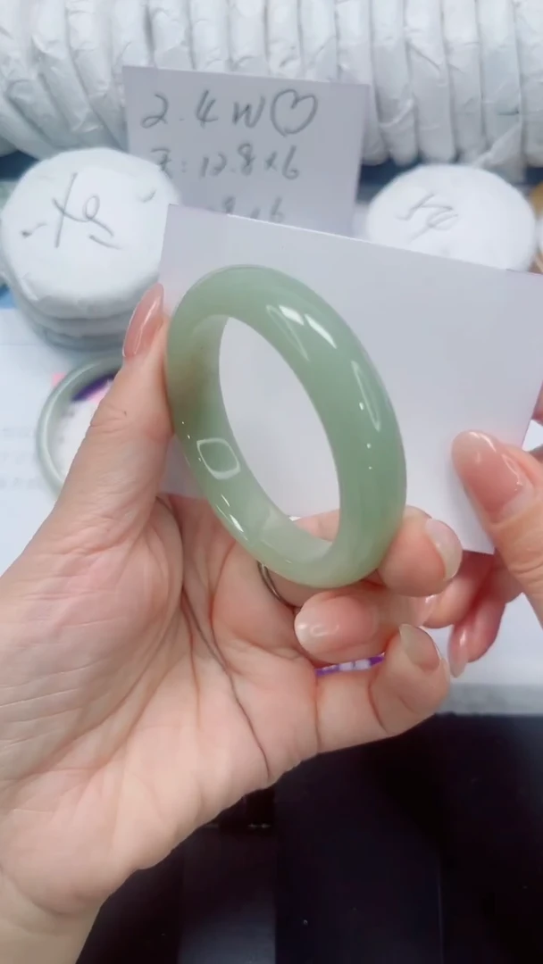 未镶嵌手镯石英质玉267-53