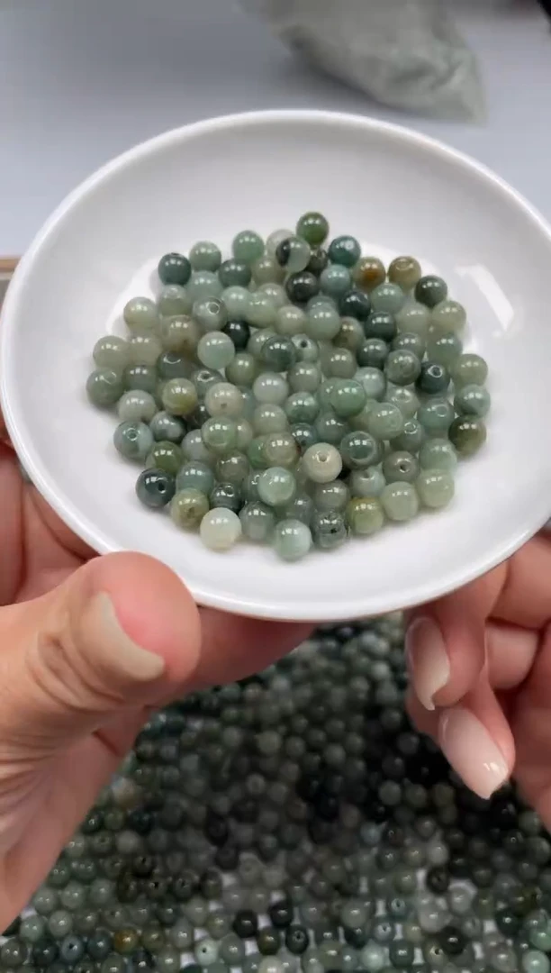 翡翠散珠未镶嵌翡翠散珠卡6+mm单圈30颗