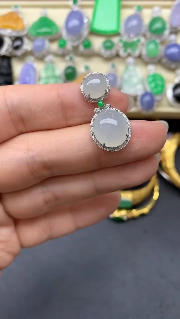 【闪购商品】翡翠颈饰18K金镶嵌235-中国好珍宝