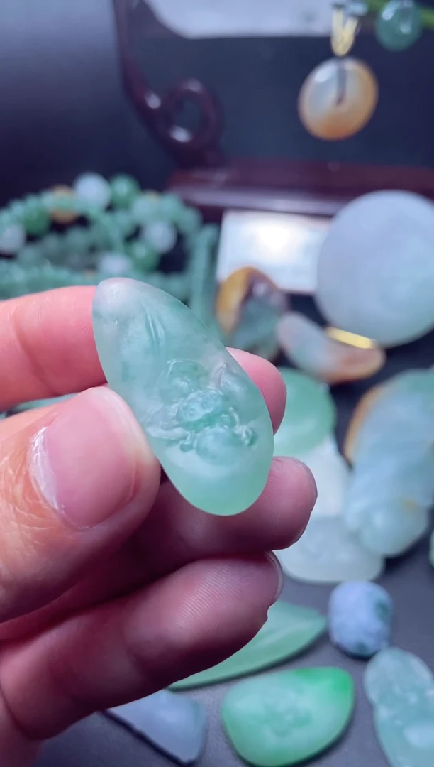 未镶嵌定制翡翠a货翡翠