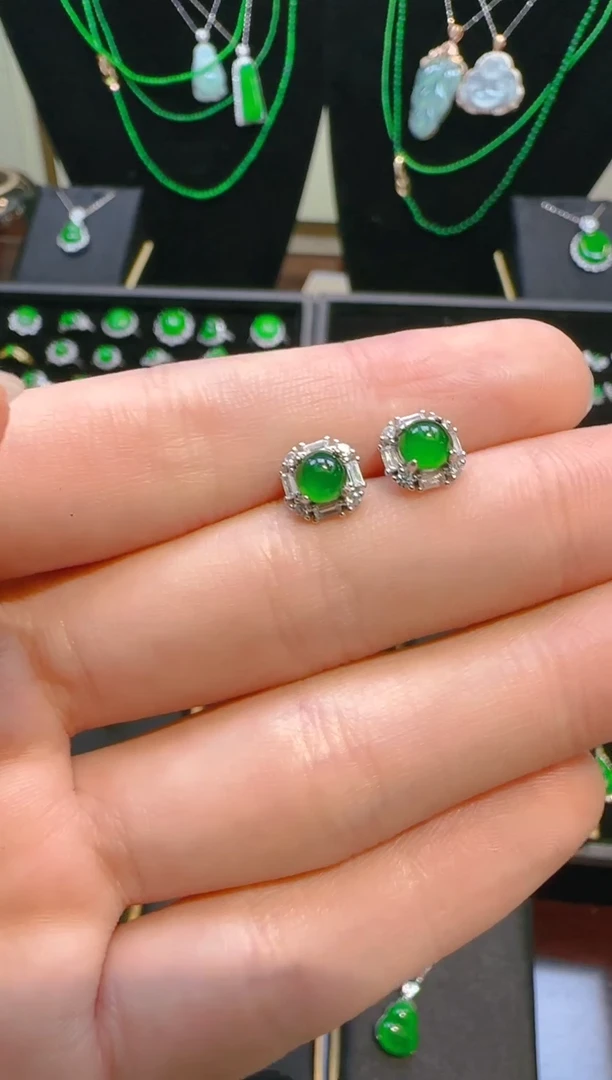 颈饰银S925镶嵌翡翠蛋面戒指