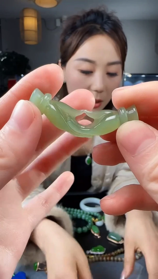 【闪购商品】和田玉吊坠(不含链)未镶嵌1