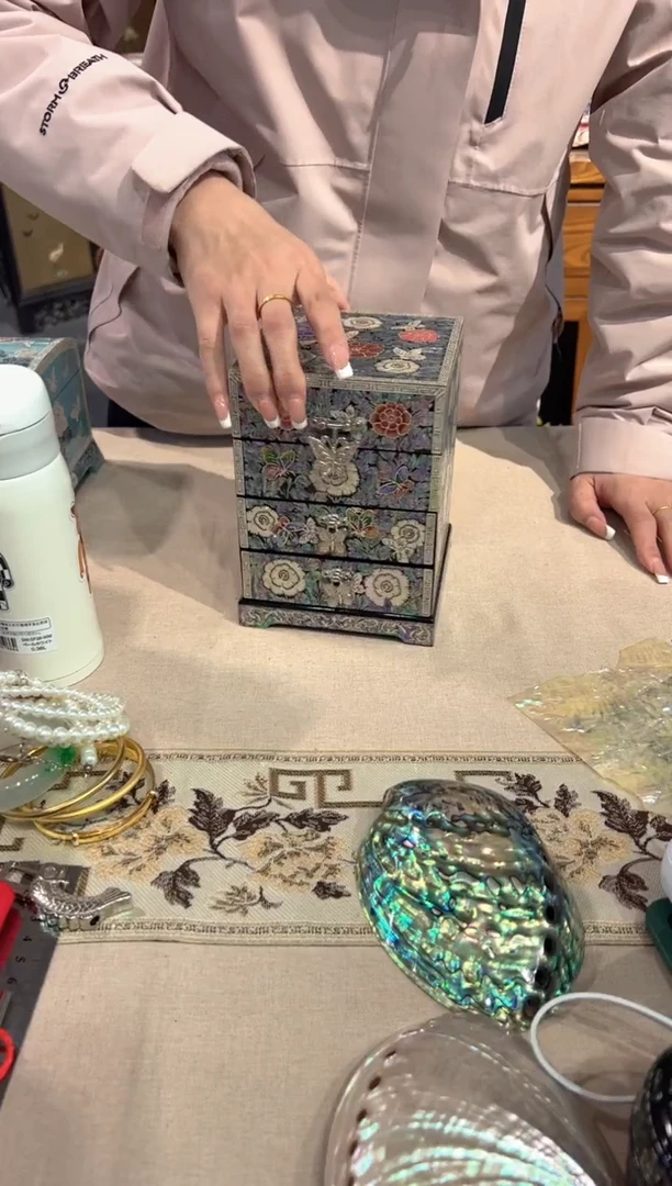 【闪购商品】白边黑底弘贝雅螺钿漆器文化馆