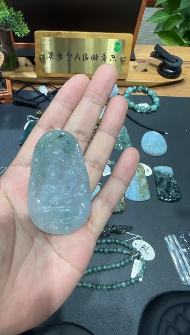 未镶嵌挂件翡翠A货翡翠多样性孤品