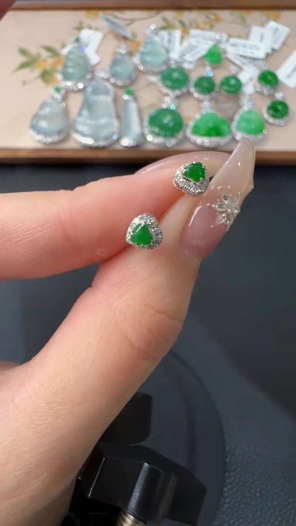 【闪购商品】翡翠耳饰18K金镶嵌耳饰1