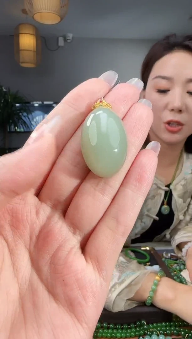 吊坠(不含链)18K金镶嵌和田玉1