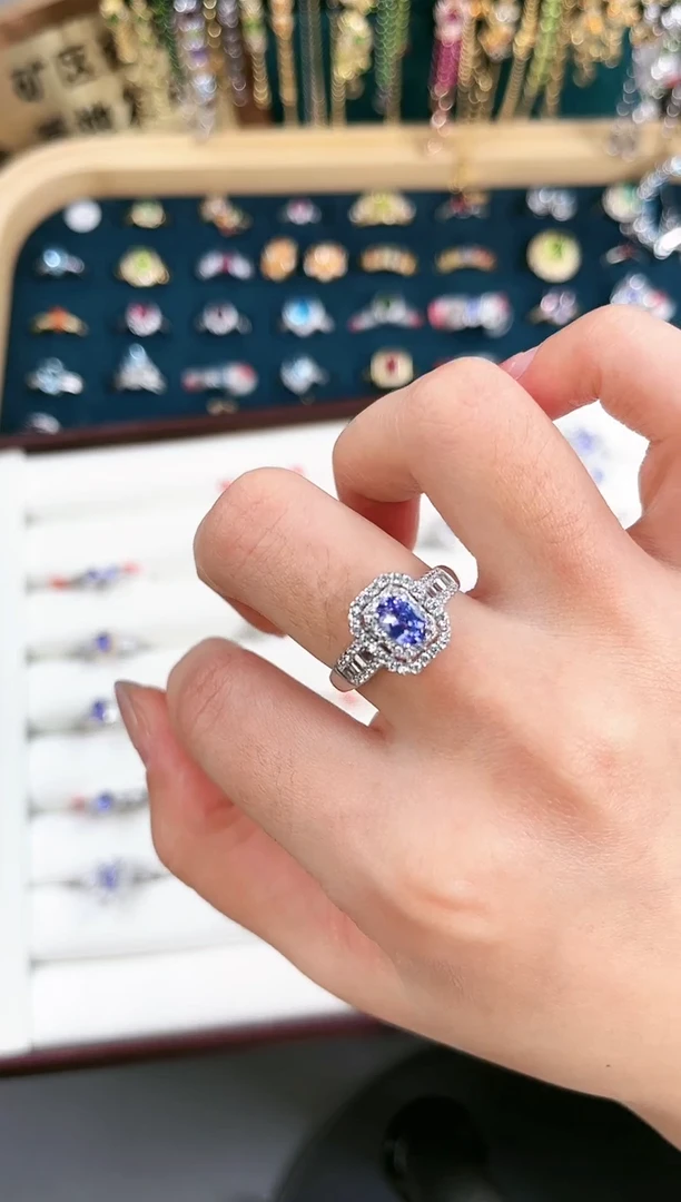 【闪购商品】坦桑石戒指银S925镶嵌A008