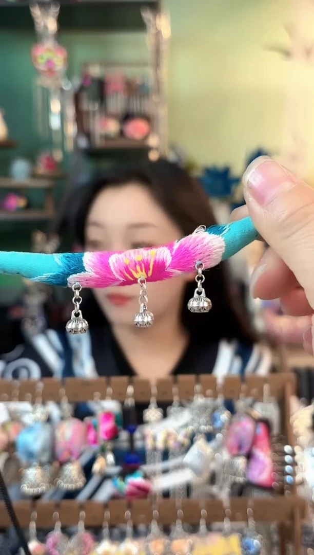 织绣彩云南阁非遗老绣623