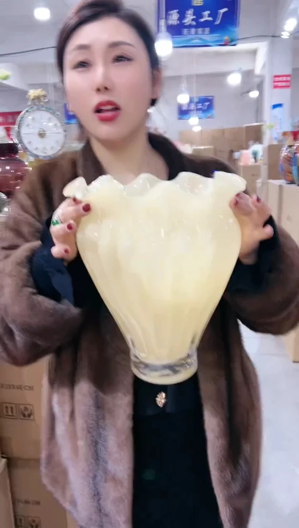 【闪购商品】玻璃私花贸易祁祁-微瑕--AT679