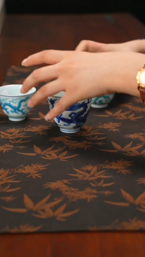 守藏窑青花龙纹直口主人杯