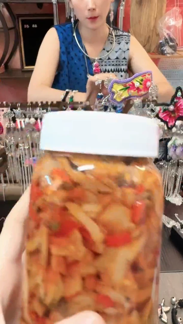 织绣一***欢云织谣民族风精美饰品   369