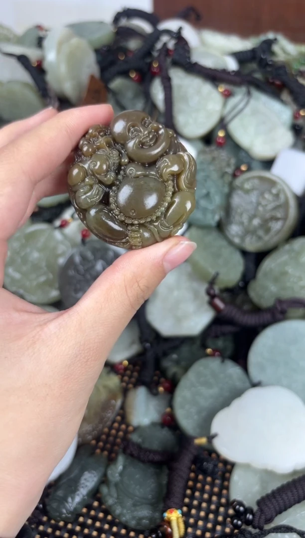 【闪购商品】和田玉颈饰未镶嵌1