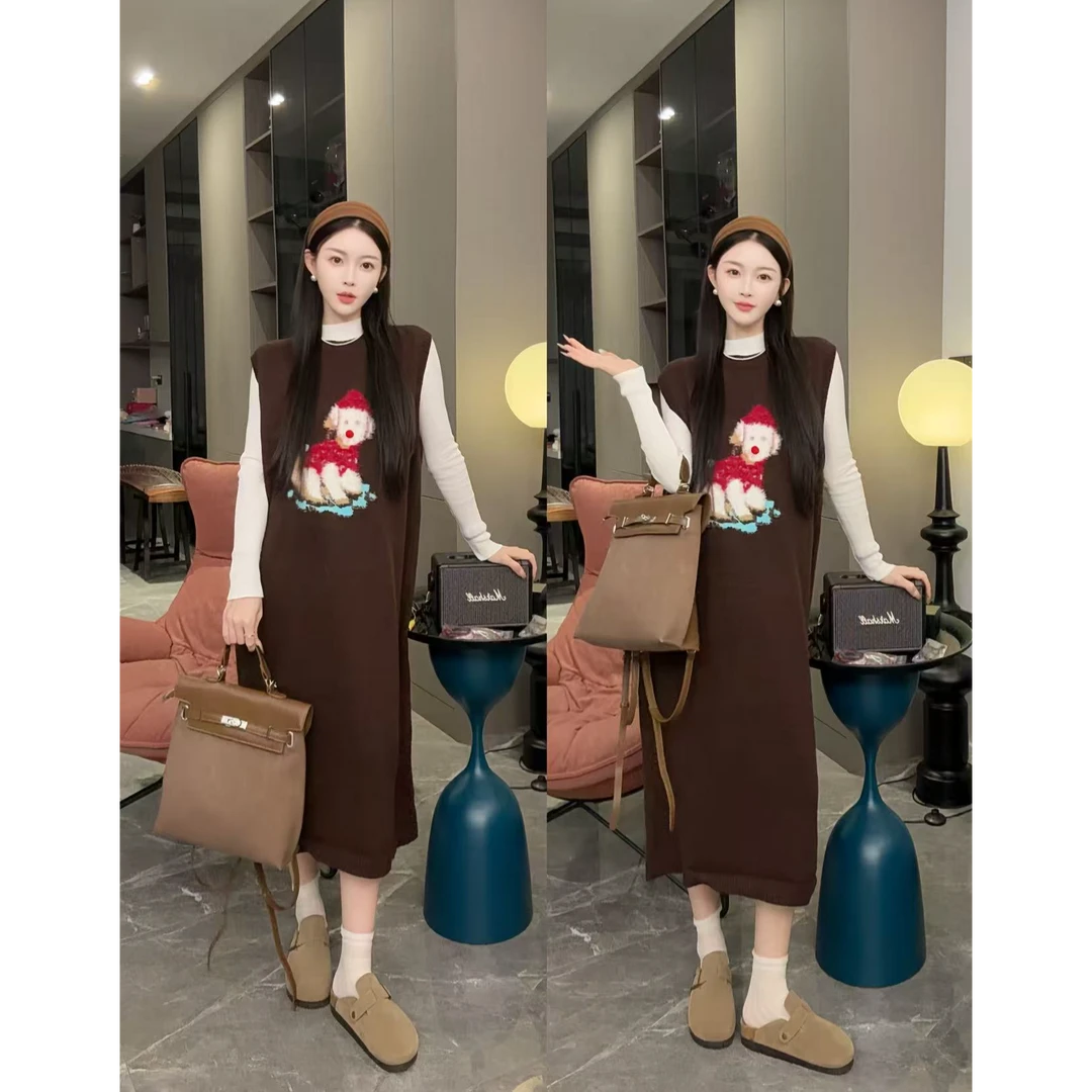 2025秋冬季新款孕妇装韩版时尚重工提花小狗显瘦马甲裙+打底套装