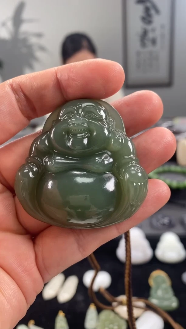 颈饰18K金镶嵌和田玉精品佛公