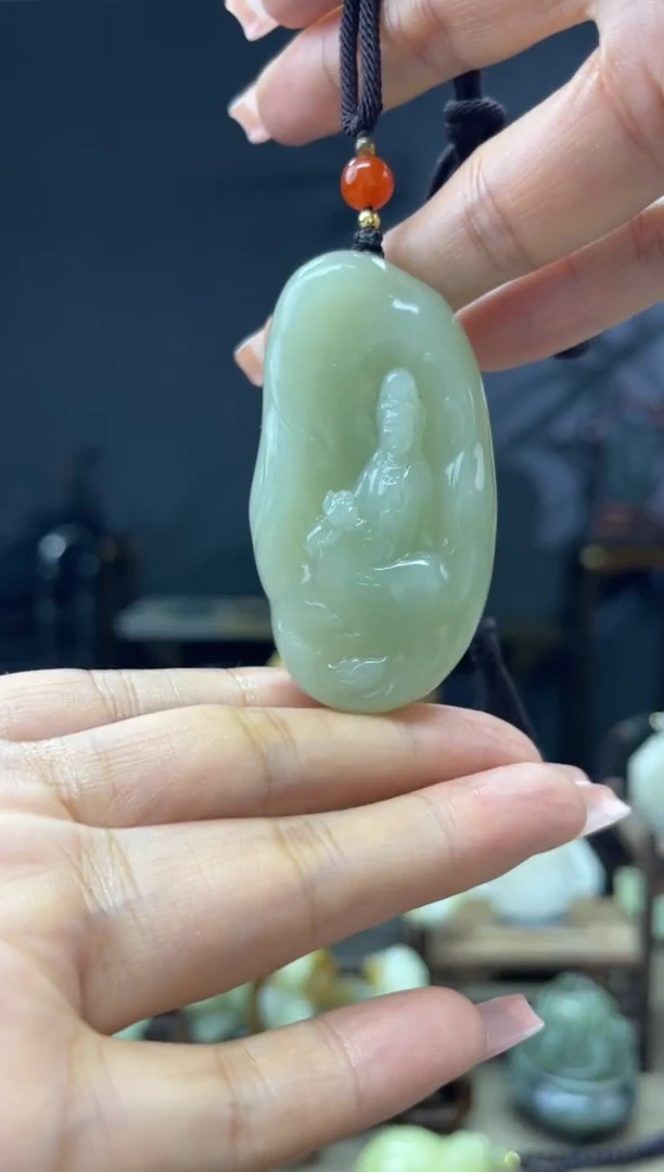 颈饰未镶嵌和田玉1