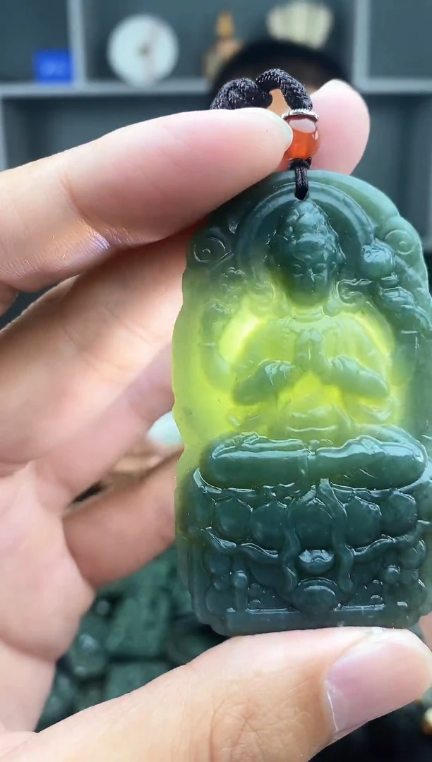 和田玉未镶嵌颈饰1