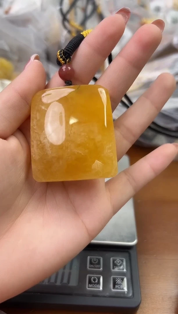 未镶嵌蜜蜡裸石琥珀蜜蜡吊坠