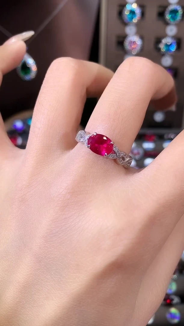 银S925镶嵌戒指红宝石银色