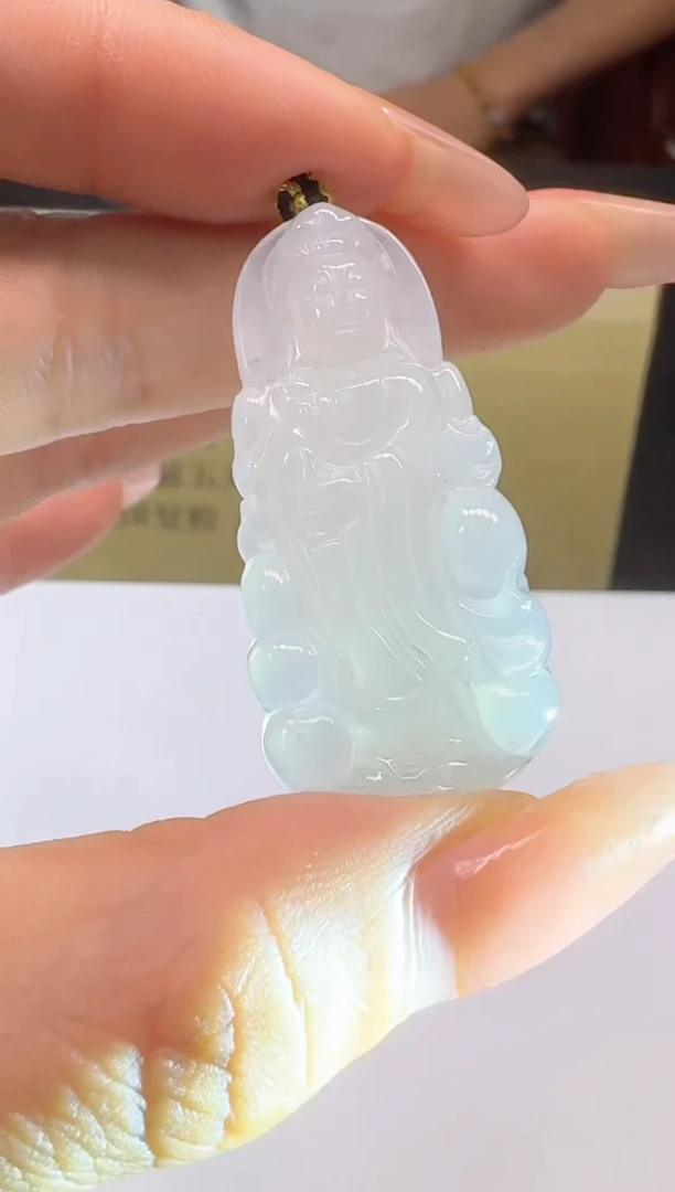 颈饰18K金镶嵌翡翠43897