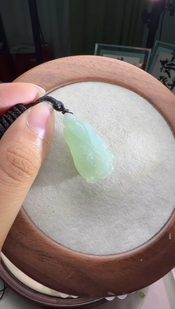 未镶嵌定制翡翠冰晴白菜