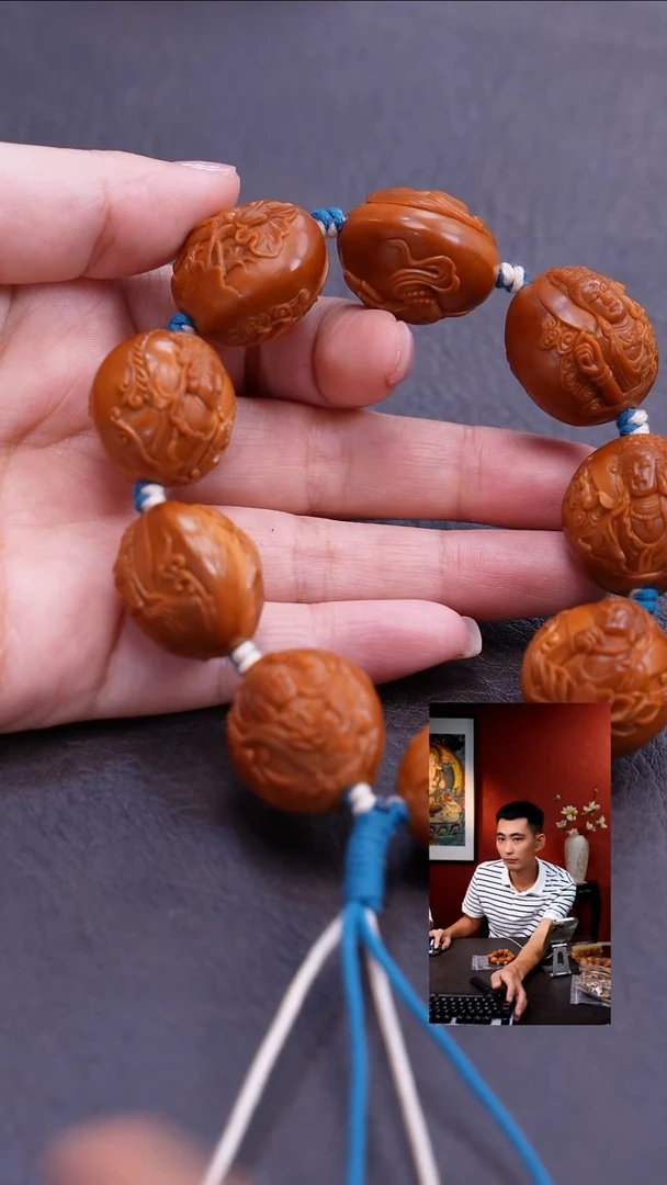 吊坠橄榄核楚***。橄榄核