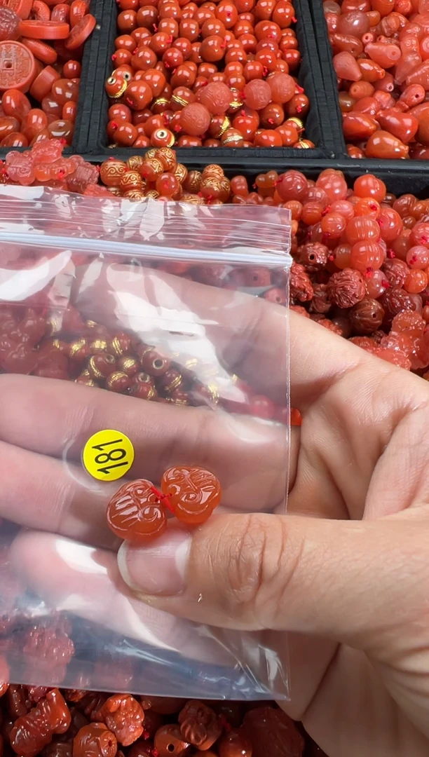 【闪购商品】南红玛瑙颈饰未镶嵌1