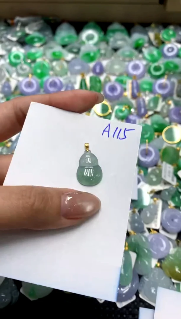 【闪购商品】翡翠颈饰18K金镶嵌1111111111