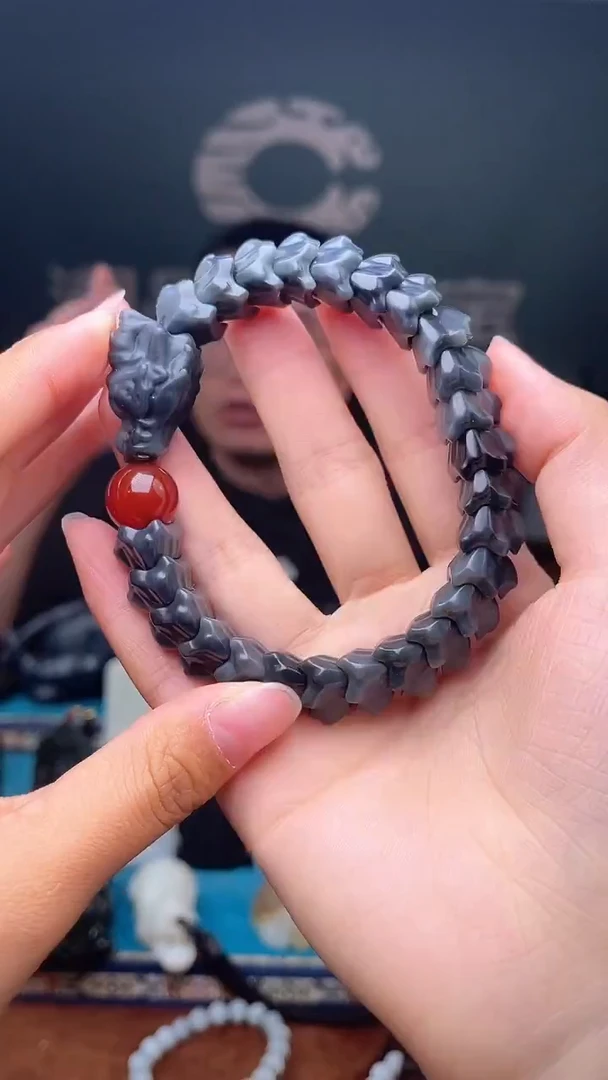 未镶嵌和田玉挂件1