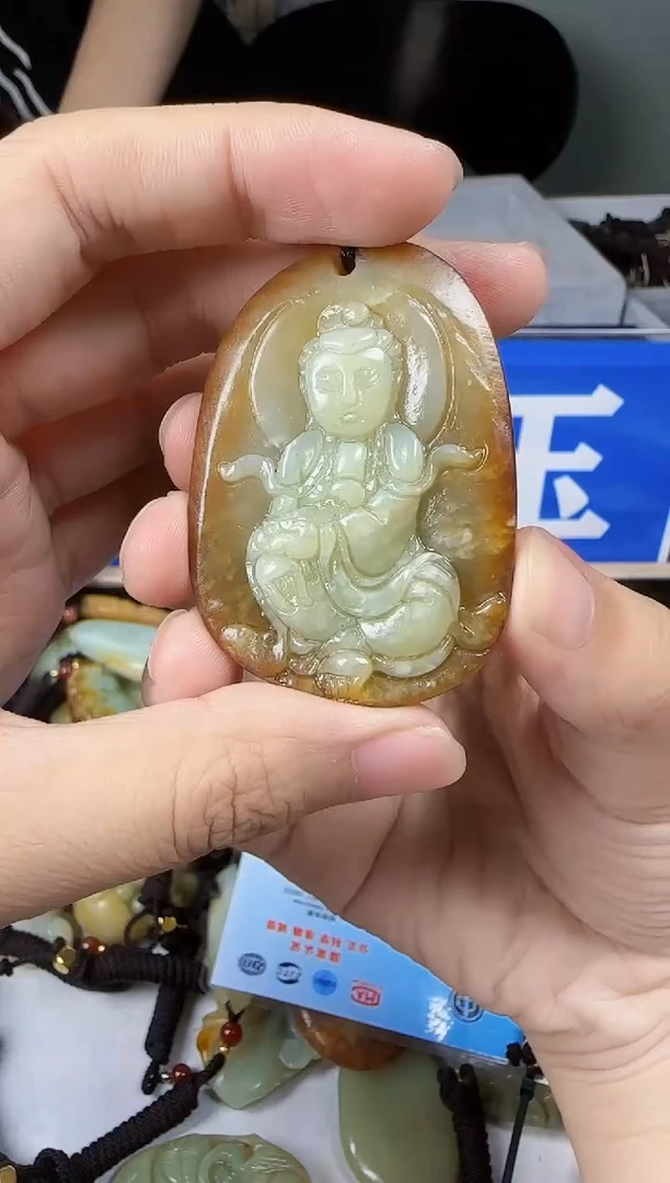 和田玉未镶嵌颈饰1
