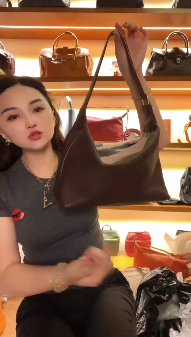 水牛皮（革） 高端订制时尚百搭小卡包 挂件