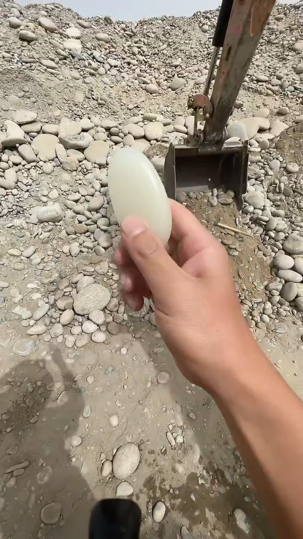 颈饰未镶嵌和田玉001