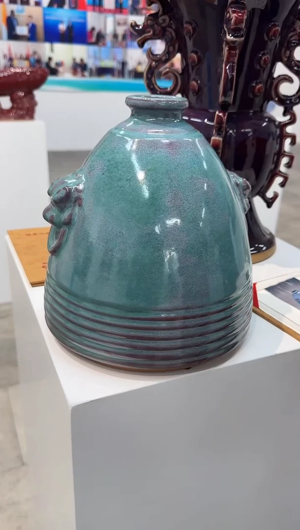 1瓷器钧瓷如意尊