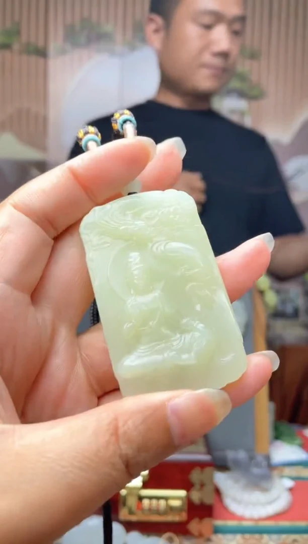 和田玉未镶嵌颈饰拍一发一