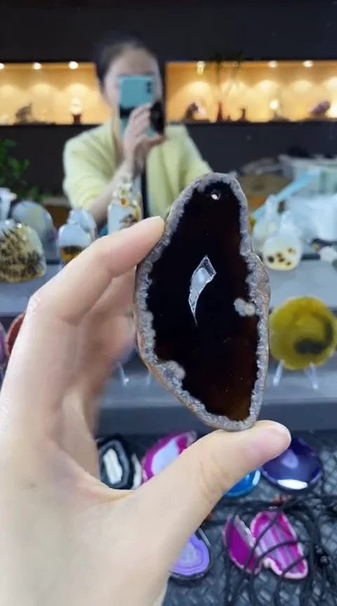 未镶嵌颈饰玛瑙/玉髓晓玛瑙