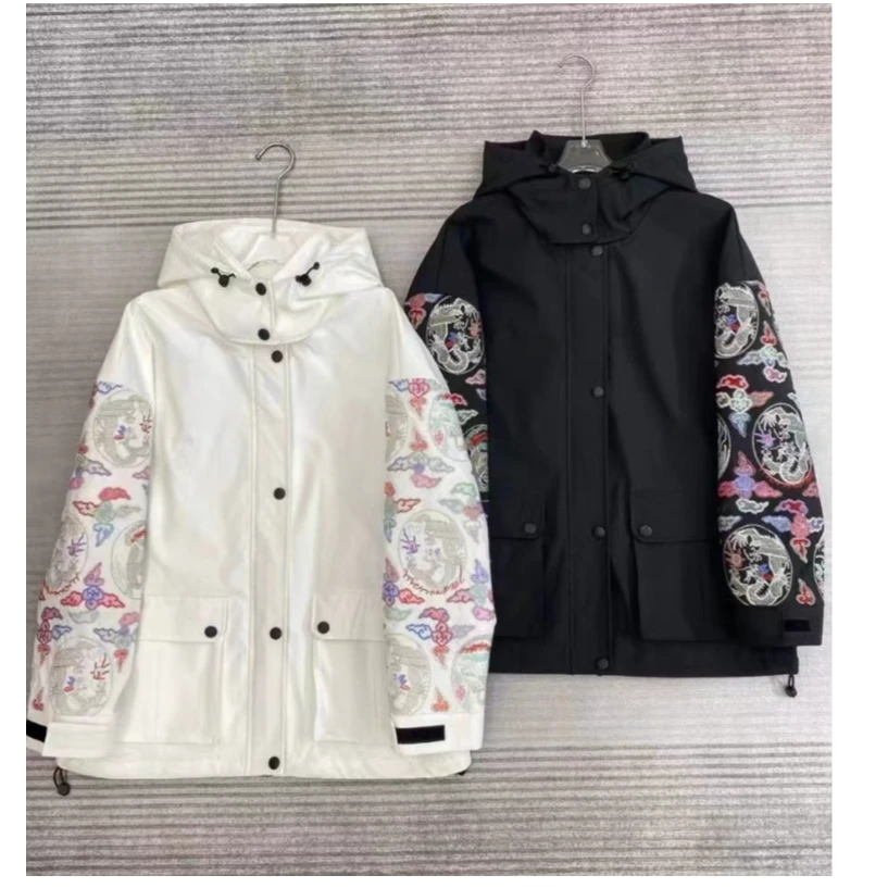 【南油玲姐】黑色冲锋衣连帽新款外套WT6640