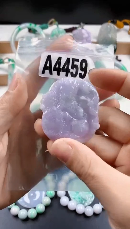 颈饰未镶嵌翡翠天然翡翠吊坠挂件